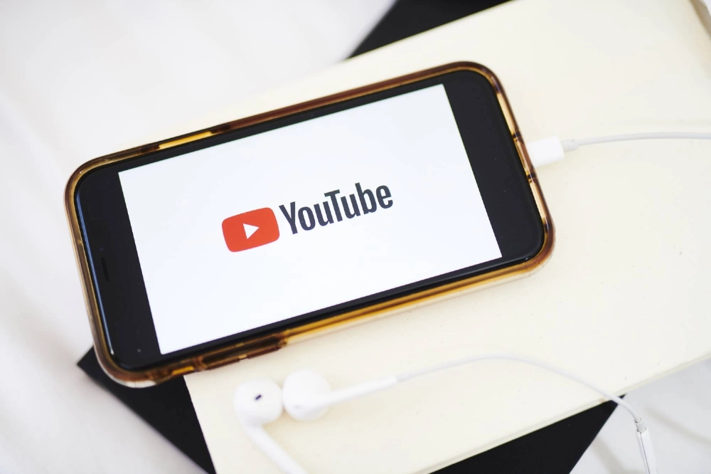 Australia’s plan to ban under-16s from using social media, including YouTube, has reignited debate over how best to protect kids online. Australia’s plan to ban under-16s from using social media, including YouTube, has reignited debate over how best to protect kids online.