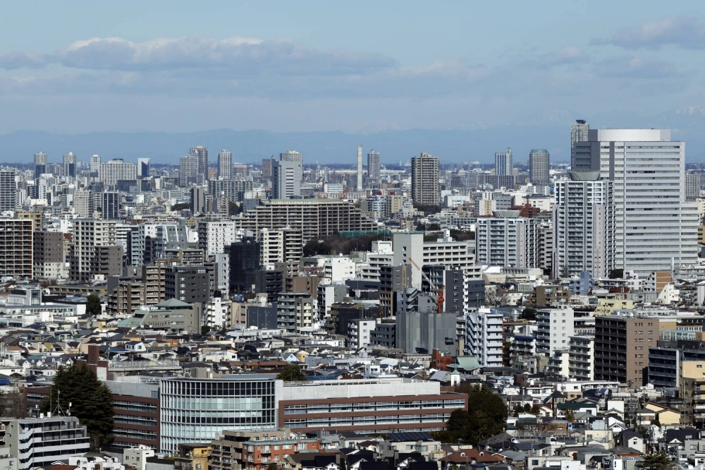 Japan Real Estate Investment is weighing a plan to raise tens of billions of yen in new capital to buy office buildings in high-rent districts.
 Japan Real Estate Investment is weighing a plan to raise tens of billions of yen in new capital to buy office buildings in high-rent districts.
