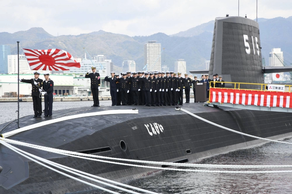 The Jingei, the third of the Maritime Self-Defense Force's Taigei-class submarines, was commissioned in March last year. It is equipped with lithium-ion batteries, enabling it to have a longer diving time and cruising distance than older models with lead-acid batteries. The Jingei, the third of the Maritime Self-Defense Force's Taigei-class submarines, was commissioned in March last year. It is equipped with lithium-ion batteries, enabling it to have a longer diving time and cruising distance than older models with lead-acid batteries.