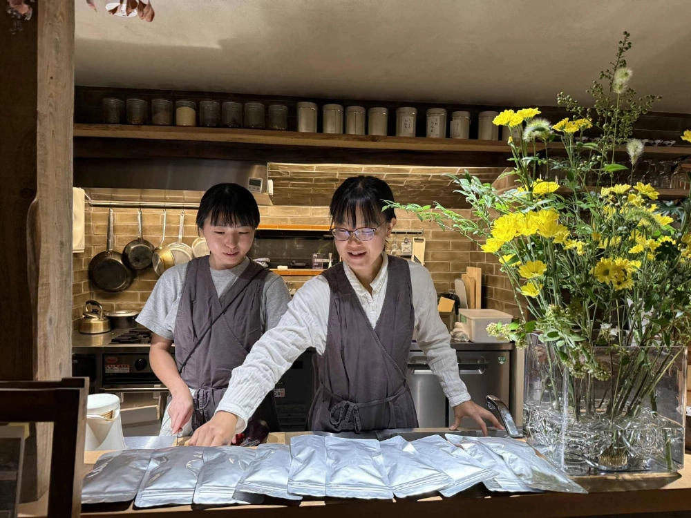 Cofunia co-founder Chisato Maeda (right) opened the inn earlier this year as a continuation of her career as an ethnobotanist. Cofunia co-founder Chisato Maeda (right) opened the inn earlier this year as a continuation of her career as an ethnobotanist.
