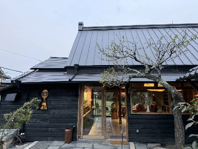 At Cofunia, an inn themed after Japan's "kofun," the often keyhole-shaped burial mounds form the inspiration for design of much of the property. At Cofunia, an inn themed after Japan's "kofun," the often keyhole-shaped burial mounds form the inspiration for design of much of the property.