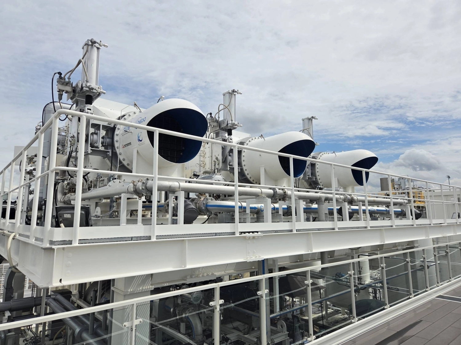 Carbon capture equipment run by the Research Institute of Innovative Technology for the Earth at the Osaka Expo Carbon capture equipment run by the Research Institute of Innovative Technology for the Earth at the Osaka Expo