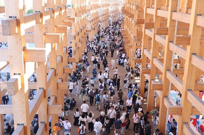 After a run-up marked by apathy, organizers soon found they had the opposite problem as crowd control became a concern. After a run-up marked by apathy, organizers soon found they had the opposite problem as crowd control became a concern.