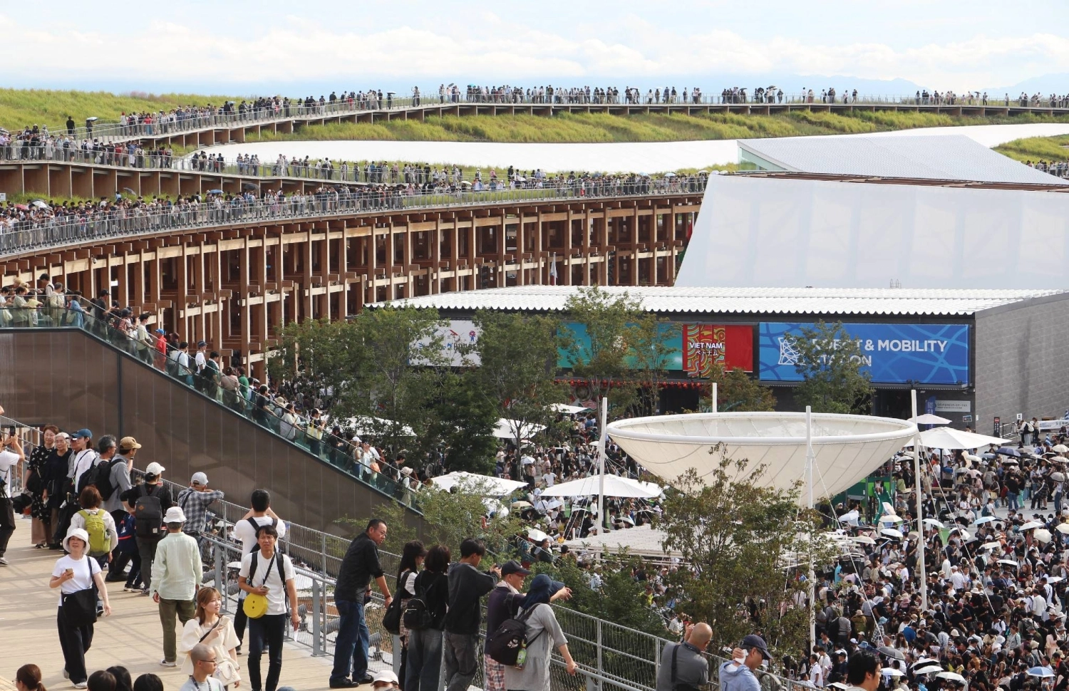 Just 200 meters of the expo's iconic Grand Ring will be preserved. Just 200 meters of the expo's iconic Grand Ring will be preserved.