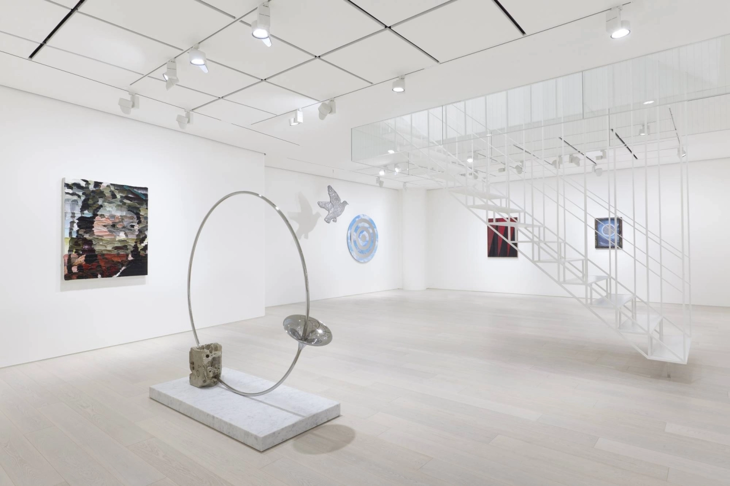 Pace established its bright, airy 510-square-meter gallery space premises in a Mori Building in Azubudai Hills in 2024, entering the Japan market when it was growing rapidly in Asia. Pace established its bright, airy 510-square-meter gallery space premises in a Mori Building in Azubudai Hills in 2024, entering the Japan market when it was growing rapidly in Asia.