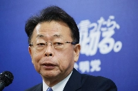 Komeito Secretary-General Makoto Nishida speaks at a news conference in Tokyo on Oct. 14. He recently said that his party may give its backing to candidates of the main opposition Constitutional Democratic Party of Japan in future parliamentary elections. | JIJI