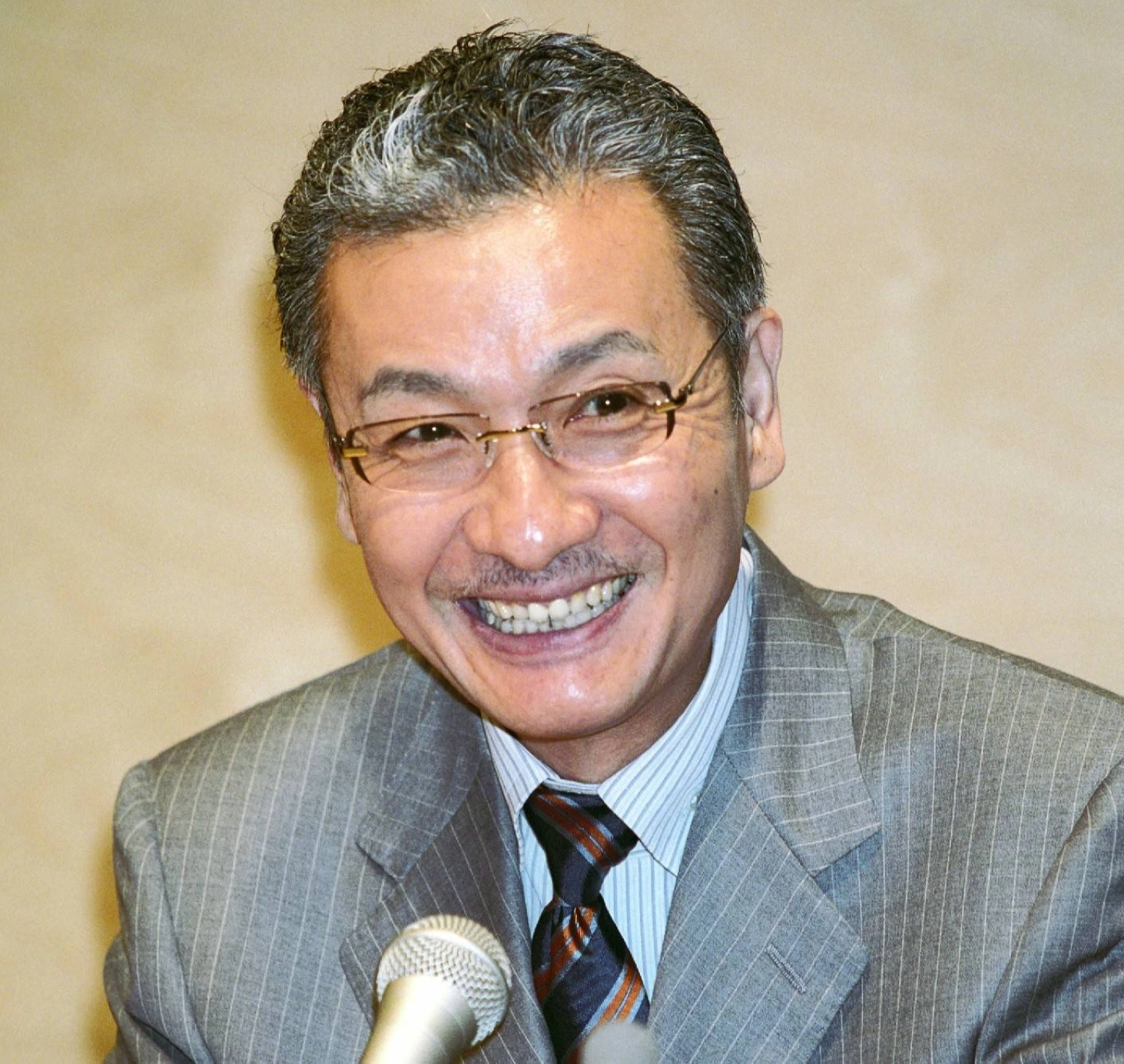 Phát thanh viên tự do người Nhật Bản Hiroshi Kume qua đời ở tuổi 81 - The Japan Times