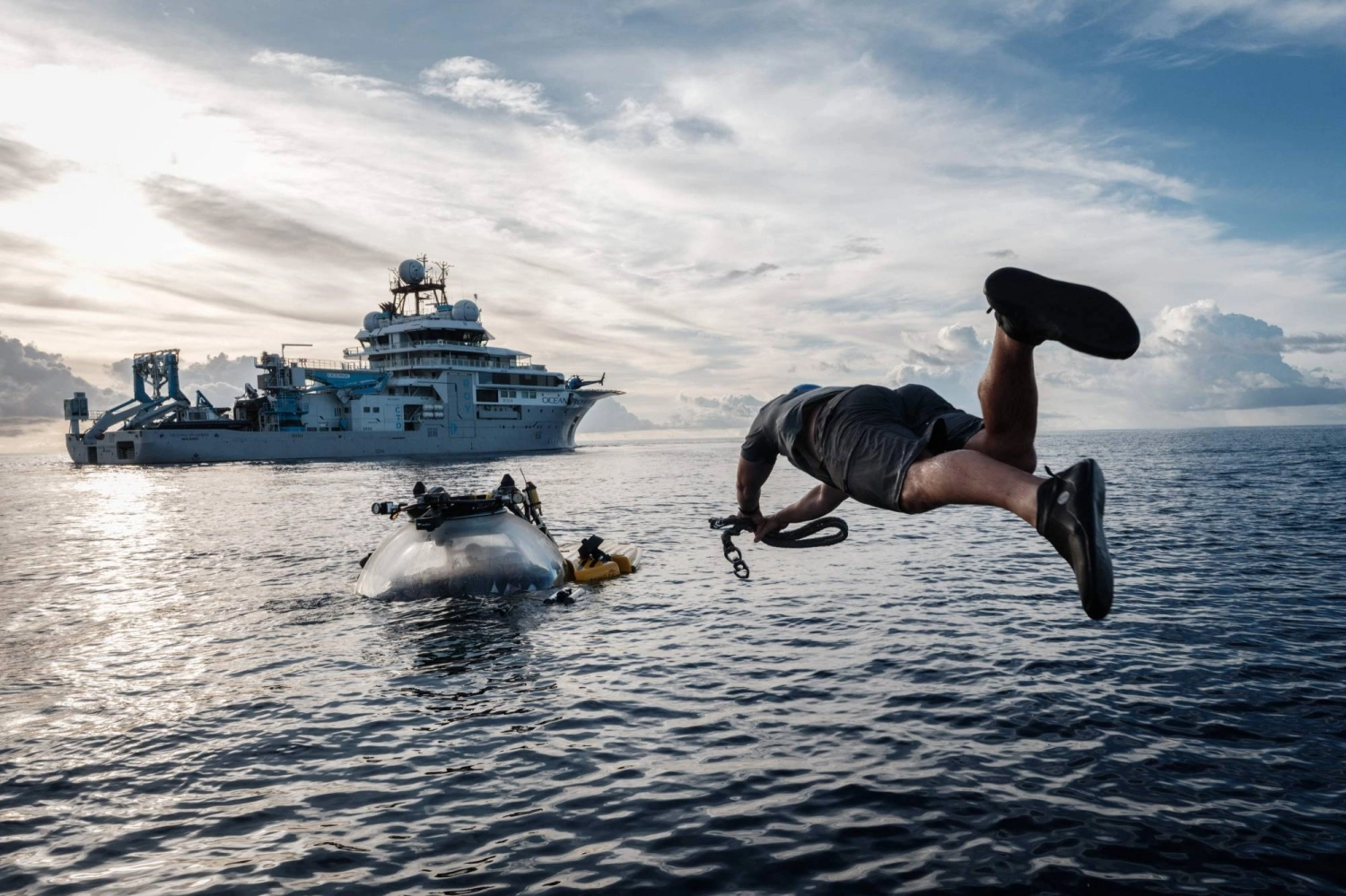 「我々はほとんど何も分かっていない」:潜水艦が深海の発見物を明らかにする 「我々はほとんど何も分かっていない」:潜水艦が深海の発見物を明らかにする