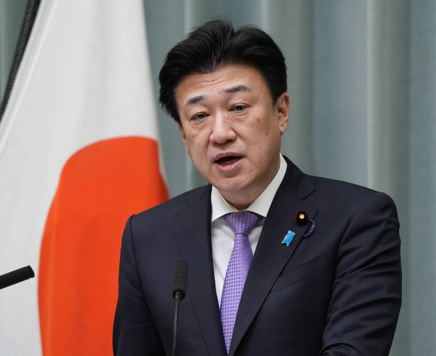 Japan 'closely monitoring' U.S. plans to blockade Strait of Hormuz - The Japan Times