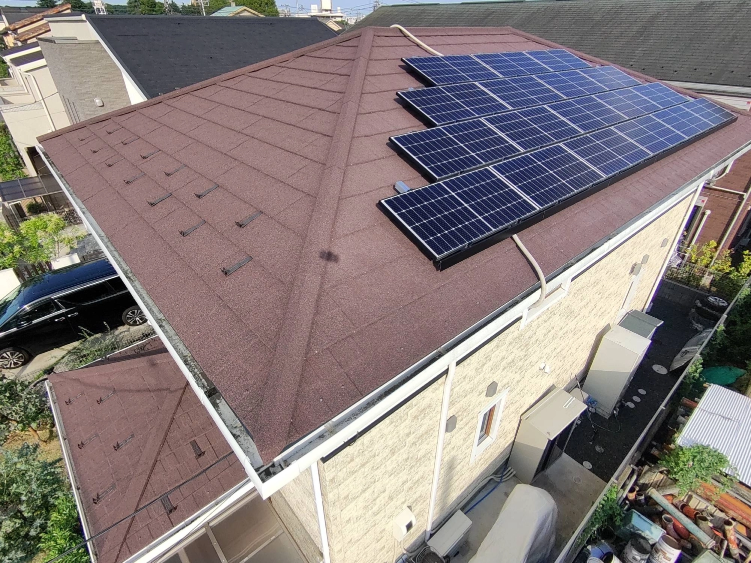 Repo Storage, a Tokyo-based energy solution provider, markets off-grid solar power systems where people harvest energy only for their home-based consumption and not for selling. Repo Storage, a Tokyo-based energy solution provider, markets off-grid solar power systems where people harvest energy only for their home-based consumption and not for selling.