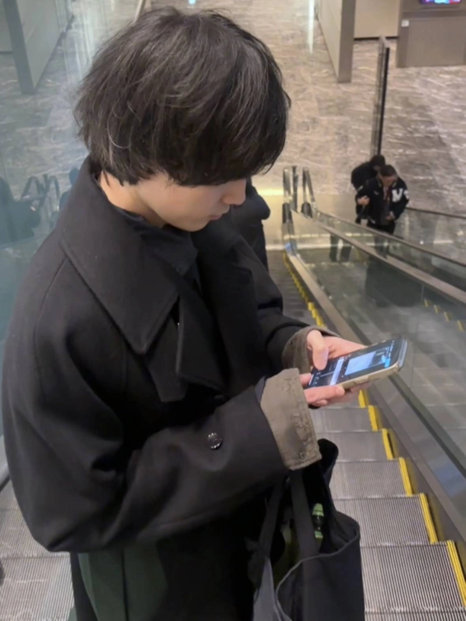Tokyo-based creator Kazuki Ota shares videos from his travels across China with more than 120,000 followers on Xiaohongshu. Tokyo-based creator Kazuki Ota shares videos from his travels across China with more than 120,000 followers on Xiaohongshu.