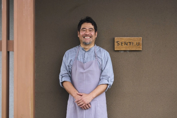 Image 23: Chef Yasuhiko Uchida was born in Saga Prefecture but has made his home in Kanoya, Kagoshima Prefecture, since 2012.