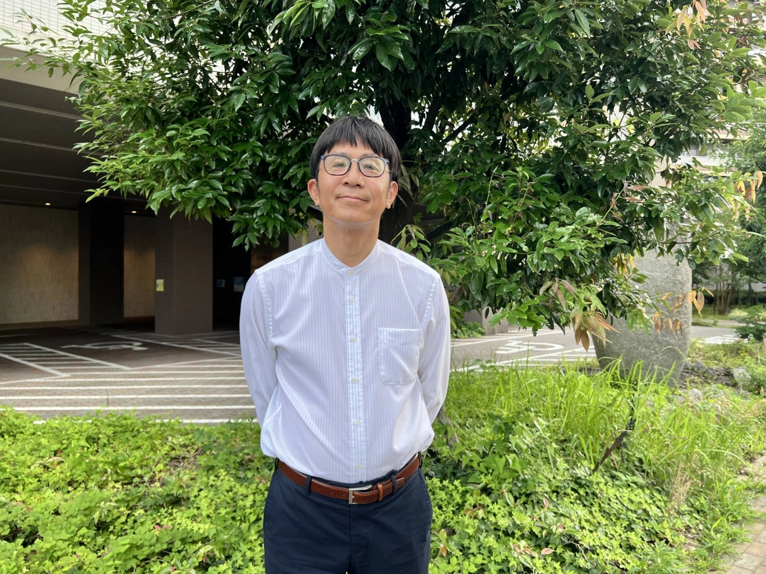 University of Tokyo researcher Kinya Shiraishi says that while many cities around the world, such as New York, are trying hard to stem the decline of or restore tree cover, in Japan, the legal protection of urban forestry is very weak. University of Tokyo researcher Kinya Shiraishi says that while many cities around the world, such as New York, are trying hard to stem the decline of or restore tree cover, in Japan, the legal protection of urban forestry is very weak.
