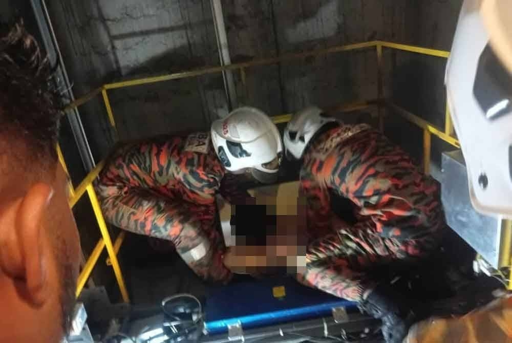 Twelve Including Three Children And Baby Rescued After Being Trapped In twelve-including-three-children-and-baby-rescued-after-being-trapped-in