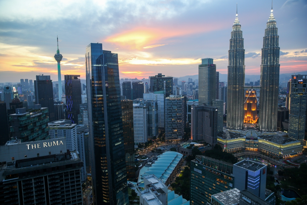 Malaysia bucks regional trend with RM577m foreign inflow, reversing ...