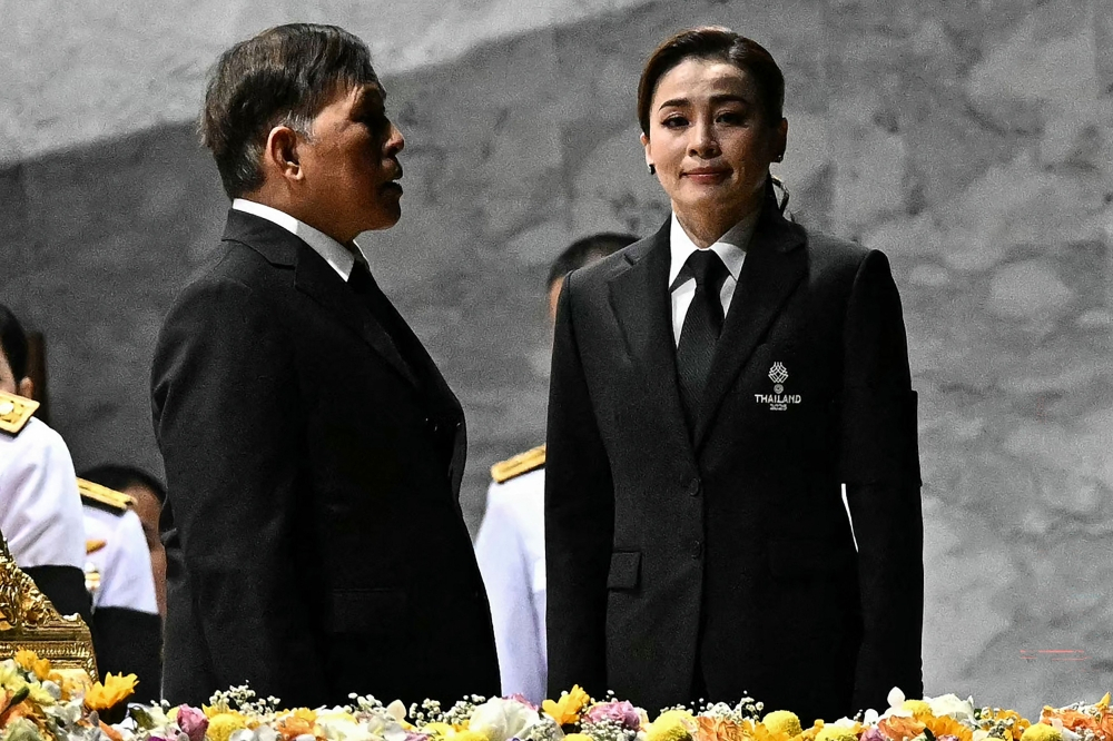 Royal Gold Thailand s Queen Suthida Sails To SEA Games Victory Malay Royal Gold Thailand s Queen Suthida Sails To SEA Games Victory Malay