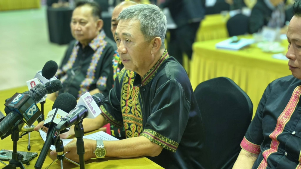 Only ‘traditional’ drinks, not beer, allowed at Kaamatan cultural houses Deputy Chief Minister Datuk Seri Dr Joachim Gunsalam said that over the two-day “open house” celebration, only traditional drinks will be served to visitors. — Facebook pic