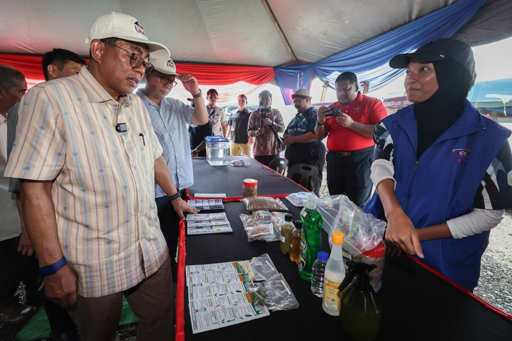Malaysia’s own combat drone in works, says defence minister Defence Minister Datuk Seri Mohamed Khaled Nordin said the development would be carried out using local expertise, foreign technology and cooperation with friendly nations. — Bernama pic