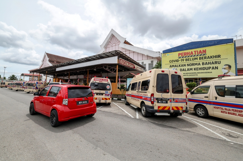 Survivor of SMK Tanjong Mas crash that killed classmate leaves hospital ...