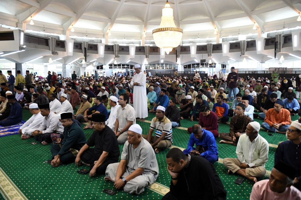 Aidiladha, Wesak, Kaamatan, Gawai: Malaysia’s massive festive mash-up is about to take over Worshippers gather for Hari Raya Aidiladha prayers and observances, one of the most significant celebrations in the Islamic calendar, at the State Mosque in George Town June 7, 2025. — Bernama pic