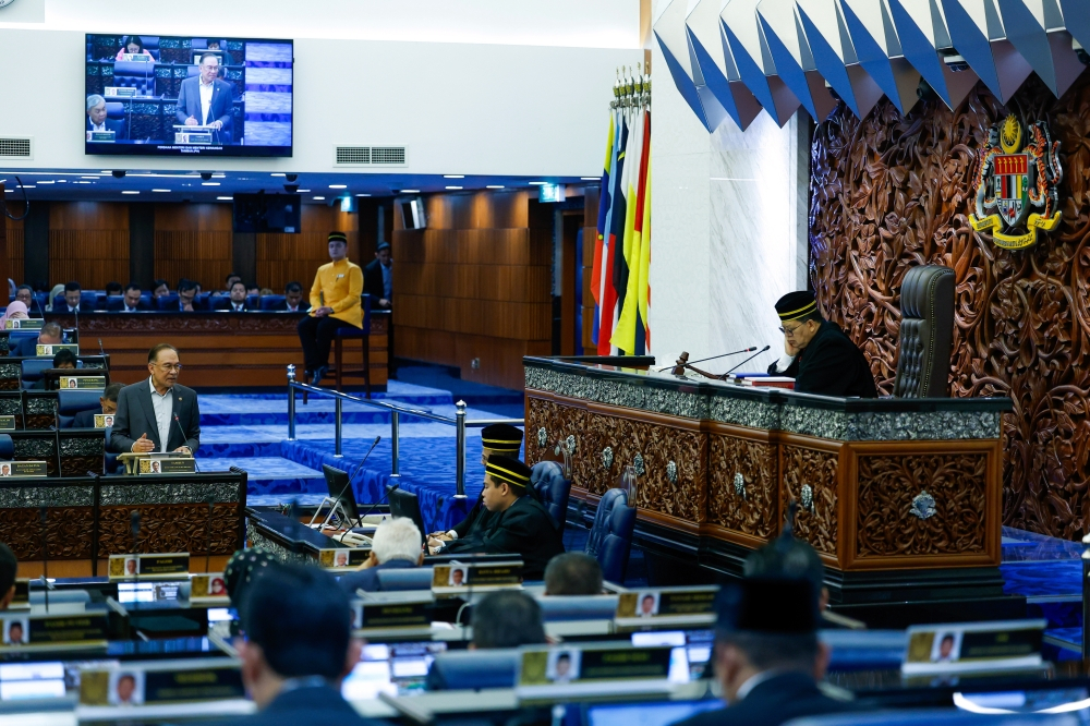 New cybercrime laws tabled in the Dewan Rakyat on June 22, 2026, set out tougher penalties for AI and online offences. — Bernama pic