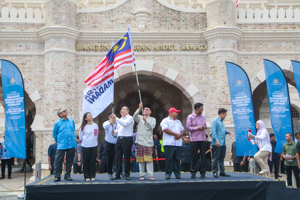 Anwar: US pardon won’t get Jho Low off the hook in Malaysia Prime Minister Datuk Seri Anwar Ibrahim and other dignitaries flag off new vehicles with the Malaysia Madani flag during the launch of the National Madani Taxi Renewal Program in Kuala Lumpur on July 3, 2026. — Picture by Raymond Manuel