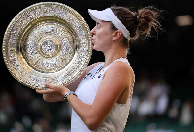 Lucky charms: Piercing, matcha rituals lead Noskova in Kvitova’s footsteps Linda Noskova, who will rise from 12th to seventh in the WTA rankings today, is the same age as Kvitova was when she won the first of her two Wimbledon titles in 2011. — AFP pic