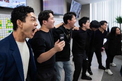 Forget quiet quitting: Tokyo’s Gen‑Z employees embrace scoldings, strict love and macho morning mantras Huddled together shoulder-to-shoulder, Gen-Z hires at a Tokyo firm roared ‘Hell yeah!’ to cap their morning rally, displaying the kind of corporate machismo that fuelled Japan’s post-war economic miracle. — AFP pic