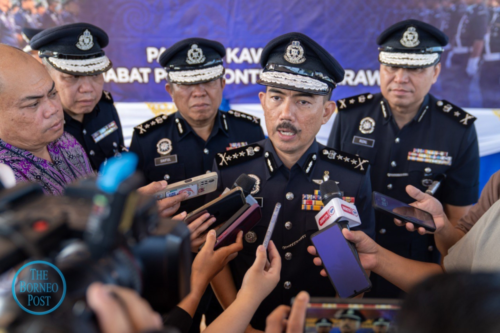 Miri drug syndicate crippled after police seize 55kg of meth worth RM2.75m Sarawak Police Commissioner Datuk Mohamad Zainal Abdullah said the operation, conducted through two raids on July 8, began with a raid on a house along Jalan Cahaya, Miri Bypass, where a 27-year-old local man was arrested, and 30 kilogrammes of suspected methamphetamine were seized. — The Borneo Post pic