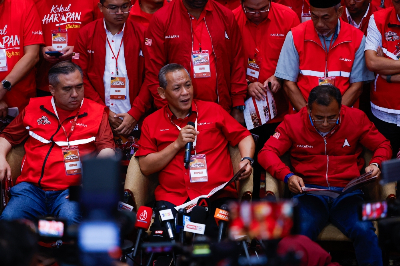 Anwar to join Pakatan’s N. Sembilan campaign on Wednesday, says Aminuddin PH Negeri Sembilan chairman Datuk Seri Aminuddin Harun said Datuk Seri Anwar Ibrahim is scheduled to join several PH campaign events in Sikamat and Paroi, alongside party leadership and election machinery. — Bernama pic