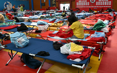 Close to Madrid, evacuees displaced by massive wildfire worry what is next Evacuees rest in a sports hall in Villaviciosa de Odon, 20 kilometres west of Madrid, on July 25, 2026 amid wildfires that have burned up to 25,000 hectares. — AFP pic