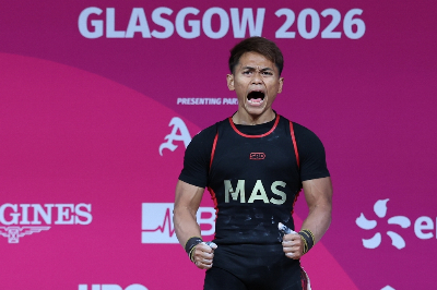 Anwar congratulates Aniq Kasdan on Malaysia’s first Commonwealth Games gold National weightlifter Mohamad Aniq Kasdan in action in the men's 60kg category at the Glasgow 2026 Commonwealth Games held at the Scottish Event Campus (SEC) Armadillo. — Bernama pic