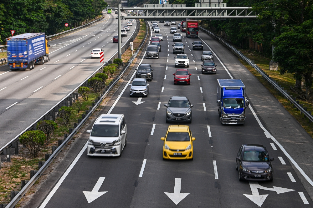 End of lane hoggers? Malaysia trials minimum speed limits to combat highway congestion Traffic is seen on the North-South Expressway near the Pedas-Linggi Toll Plaza on March 24, 2026. — Bernama pic