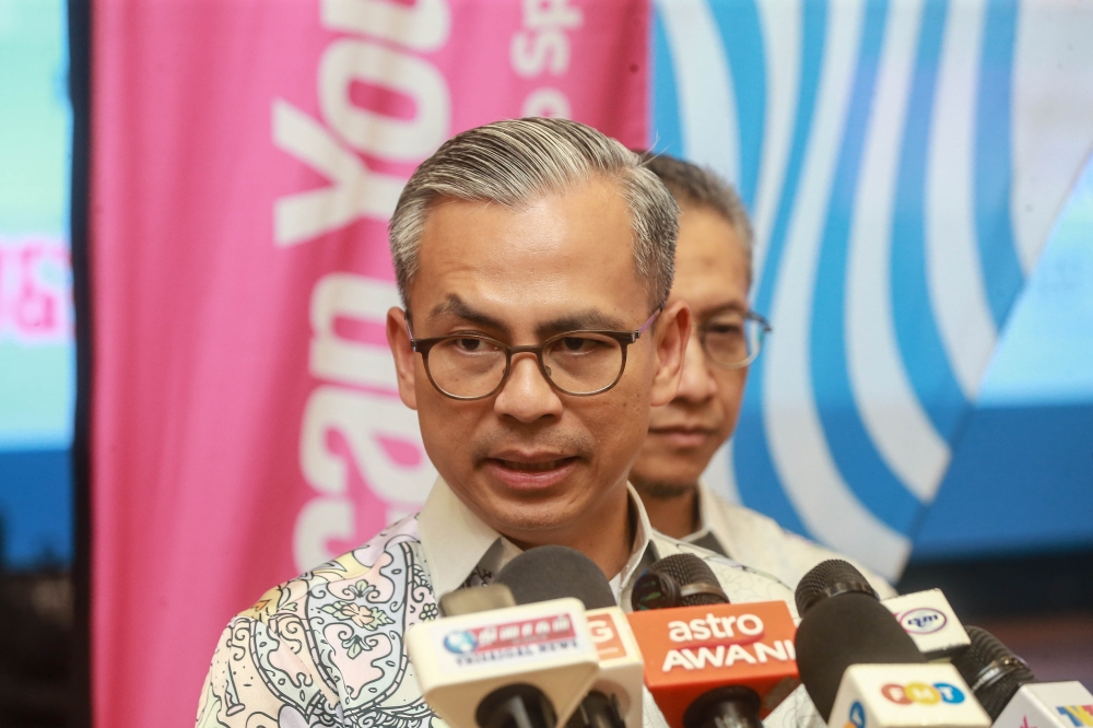 Tabung Haji RCI report to go to police, MACC, Bank Negara, IRB for full investigation, says Fahmi Communications Minister Datuk Seri Fahmi Fadzil said the authorities included the Royal Malaysia Police (PDRM), Malaysian Anti-Corruption Commission (MACC), agencies responsible for matters under the Anti-Money Laundering, Anti-Terrorism Financing and Proceeds of Unlawful Activities Act (AMLA), Bank Negara Malaysia and the Inland Revenue Board (IRB). — Picture by Sayuti Zainudin