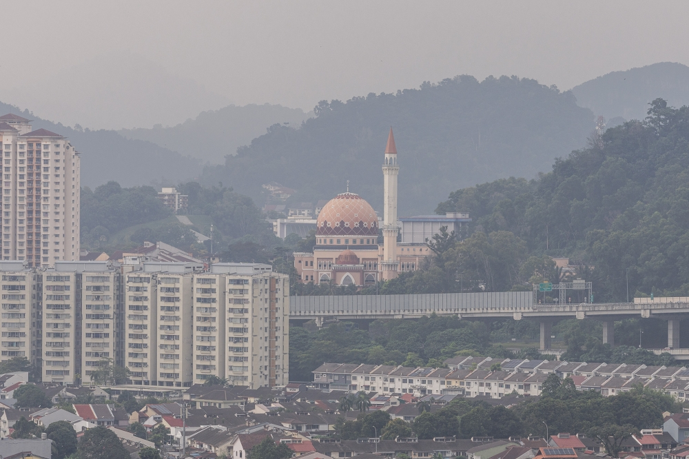 Serian has Malaysia’s worst air quality with API at 183, Kuching and Samarahan tie at 171 while Cheras chokes in the peninsula The haze hangs heavy in Kuala Lumpur with Cheras logging an API reading of 153 at 10am on August 14, 2026. — Picture by Firdaus Latif