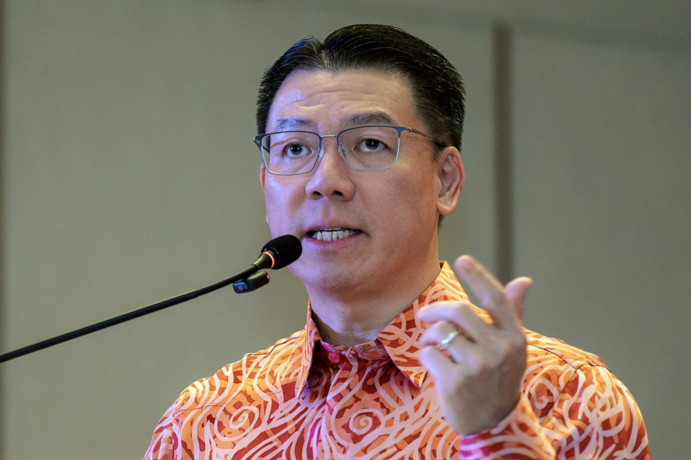 Housing minister urges waste separation to be taught young as Malaysia studies Japan’s recycling model Housing and Local Government Minister Nga Kor Ming said Malaysia can learn from Japan’s waste separation and recycling practices as the country moves towards a adopting circular economy. — Bernama pic