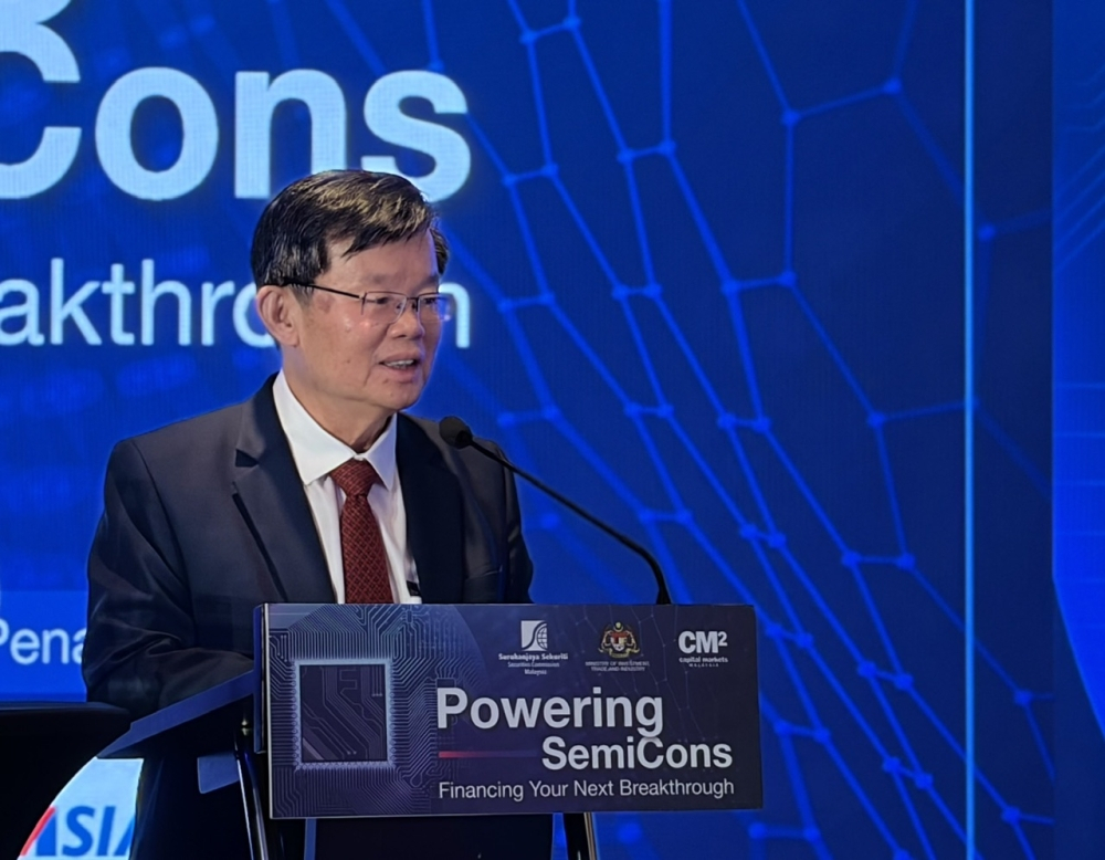 CM: Penang seeks federal backing for proposed international financial centre in Budget 2027 Penang chief minister Chow Kon Yeow speaks at the closing ceremony of the ‘Powering SemiCons: Financing Your Next Breakthrough’ event August 19, 2026. — Picture by Opalyn Mok