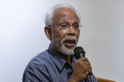 Shahrir Samad says lawsuit not an act of revenge but to ensure enforcement powers are used properly Tan Sri Shahrir Abdul Samad told the High Court in Kuala Lumpur today that his lawsuit was not intended as an act of revenge, but to ensure that enforcement powers are exercised appropriately. — Picture by Shafwan Zaidon