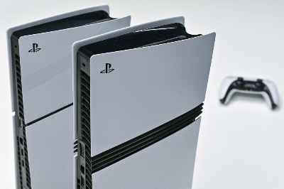 Sony’s plan to kill game discs has gamers asking what they really own Digital downloads accounted for nearly 82 per cent of PS4 and PS5 game sales at the start of 2026. — AFP pic