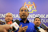 Zambry: Malay, Bumiputera education must move beyond quotas towards self-reliance, resilience Higher Education Minister Datuk Seri Zambry Abd Kadir said the success of the communities should instead be measured by their ability to excel in critical fields such as Science, Technology, Engineering and Mathematics (STEM), develop new technologies and own intellectual property. — Bernama pic