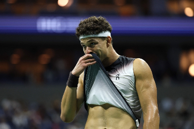 Shelton stuns Alcaraz in record‑late US Open finish at 3.34am as Sabalenka survives marathon Ben Shelton of the United States celebrates after defeating Carlos Alcaraz of Spain during their Men’s Singles Quarterfinal match on Day Ten of the 2026 US Open at USTA Billie Jean King National Tennis Center in the Flushing neighbourhood of the Queens borough of New York City September 8, 2026. — Patrick Smith/Getty Images North America/Getty Images pic via AFP