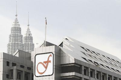 Op Fella widens: MACC wants prison access to question ex‑Felda chairman on asset deals The Malaysian Anti-Corruption Commission (MACC) will seek the cooperation of the Malaysian Prison Department to record the statement of a former Felda chairman currently serving a prison sentence. — Picture by Yusof Isa