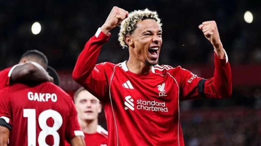 مهاجم نادي ليفربول الإنجليزي الفرنسي هوغو إيكيتيكي.