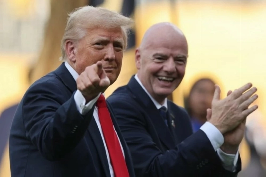 رئيس الفيفا في قفص الاتهام بسبب دعم ترمب !