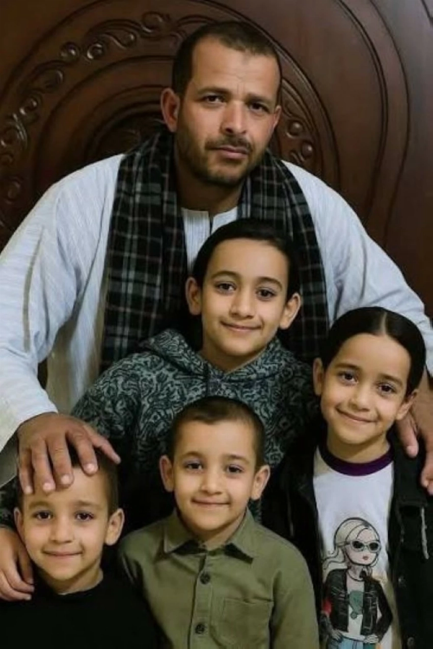 أطفال المنيا ووالدهم ضحايا واقعة الخبز المسموم