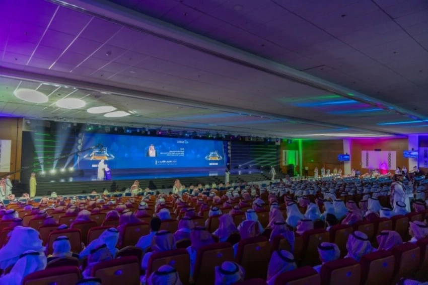 أمير المنطقة الشرقية يرعى حفل تخريج 1560 طالباً من كليات ومعاهد الهيئة الملكية بالجبيل