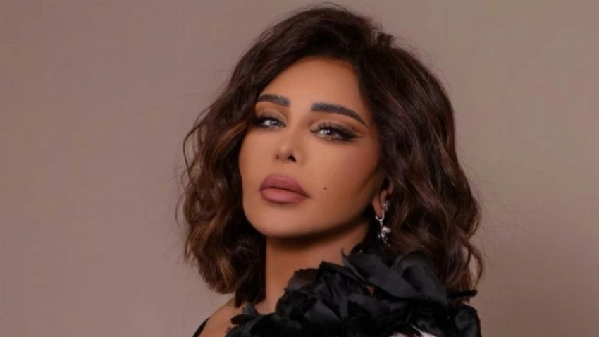 الفنانة الإماراتية أحلام الشامسي.