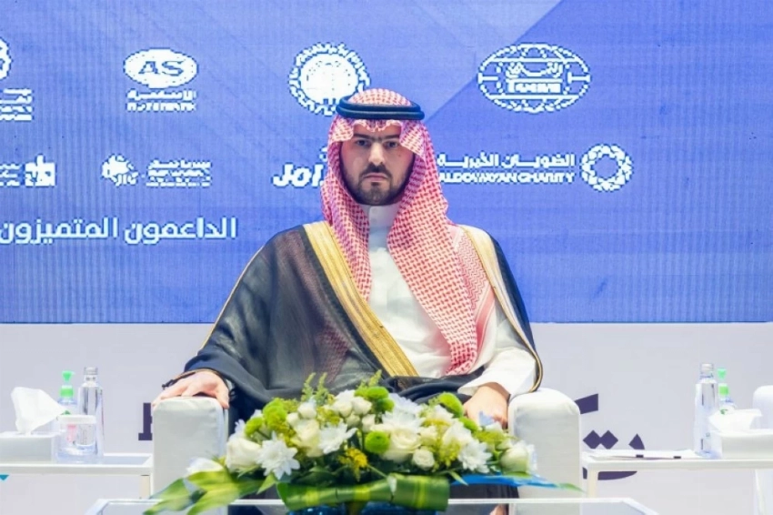 سعود بن بندر يرعى حفل تخريج 273 حافظاً لكتاب الله