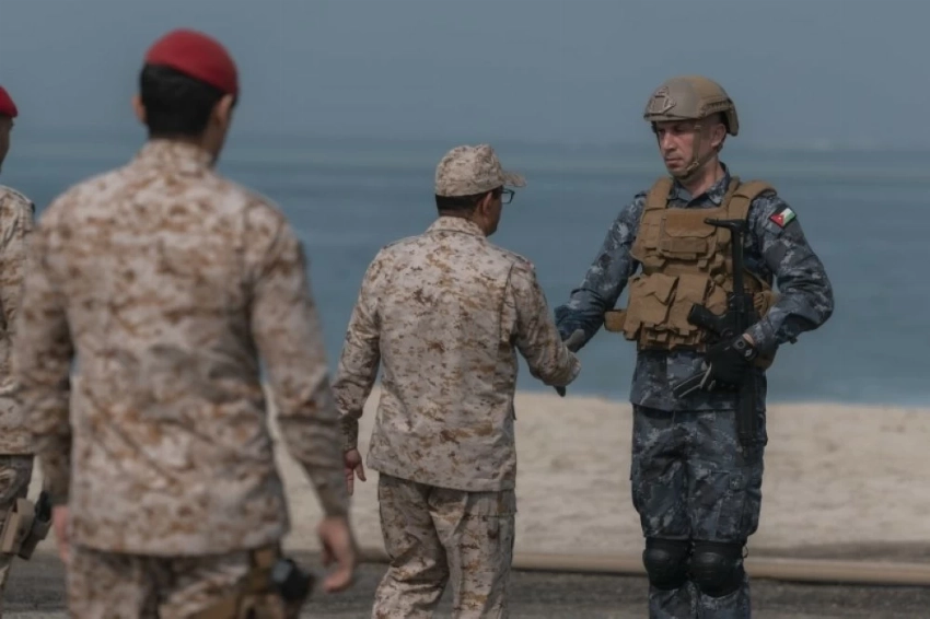 التمرين البحري المختلط «الموج الأحمر 8» (15)