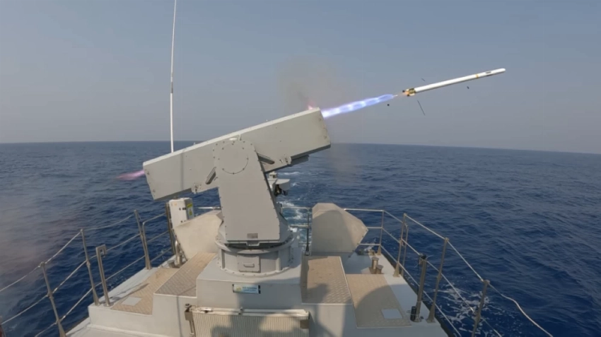 التمرين البحري المختلط «الموج الأحمر 8» (1)